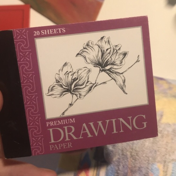 AMERICAN GIRL SAIGE’S PAINT SET - Picture 5 of 13